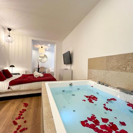 Апартаменты Bibemus Casa Maja - Baignoire Balneo - Parking - Terrasse Сент-Этьен Экстерьер фото