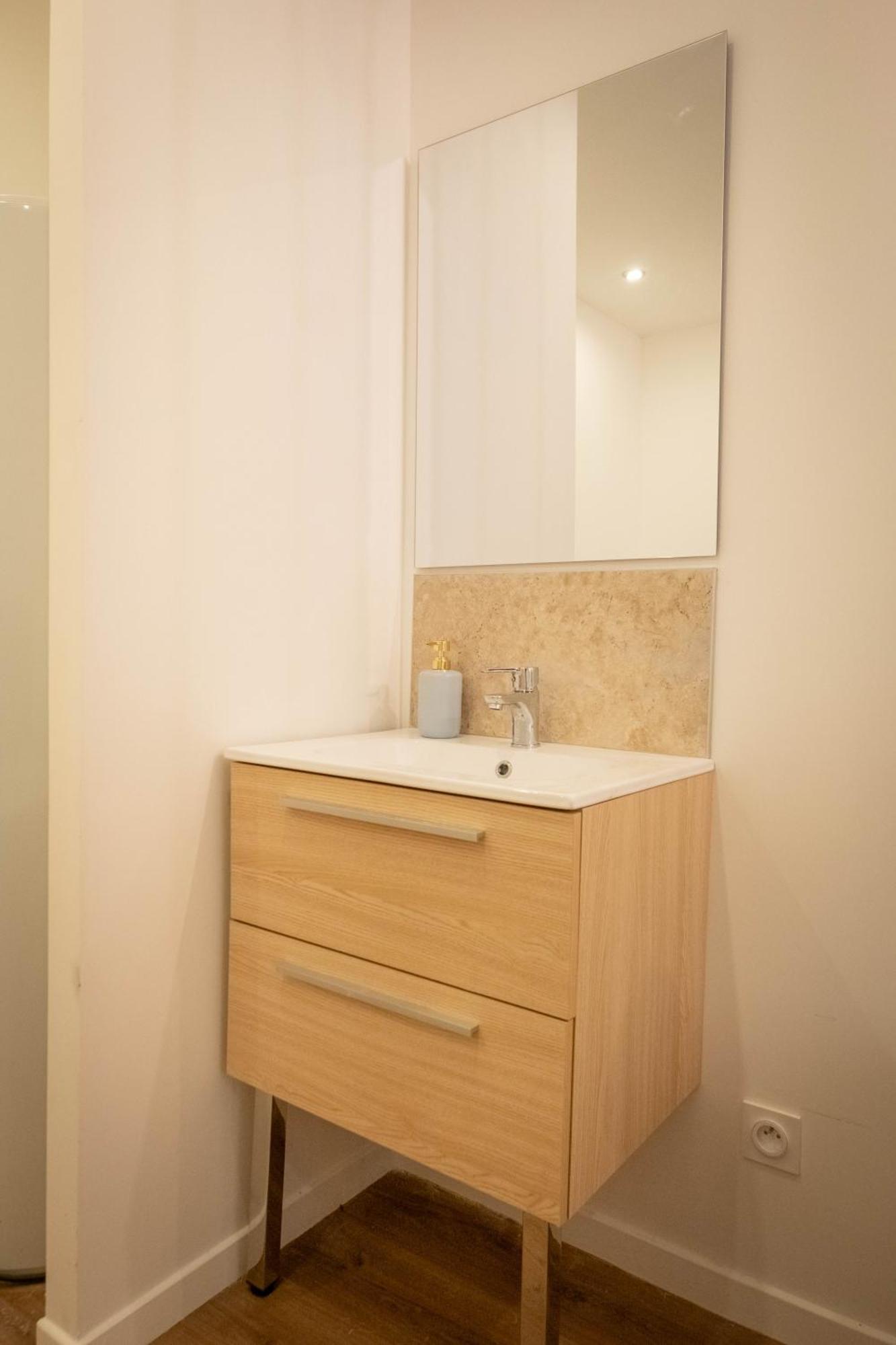 Апартаменты Bibemus Casa Maja - Baignoire Balneo - Parking - Terrasse Сент-Этьен Экстерьер фото
