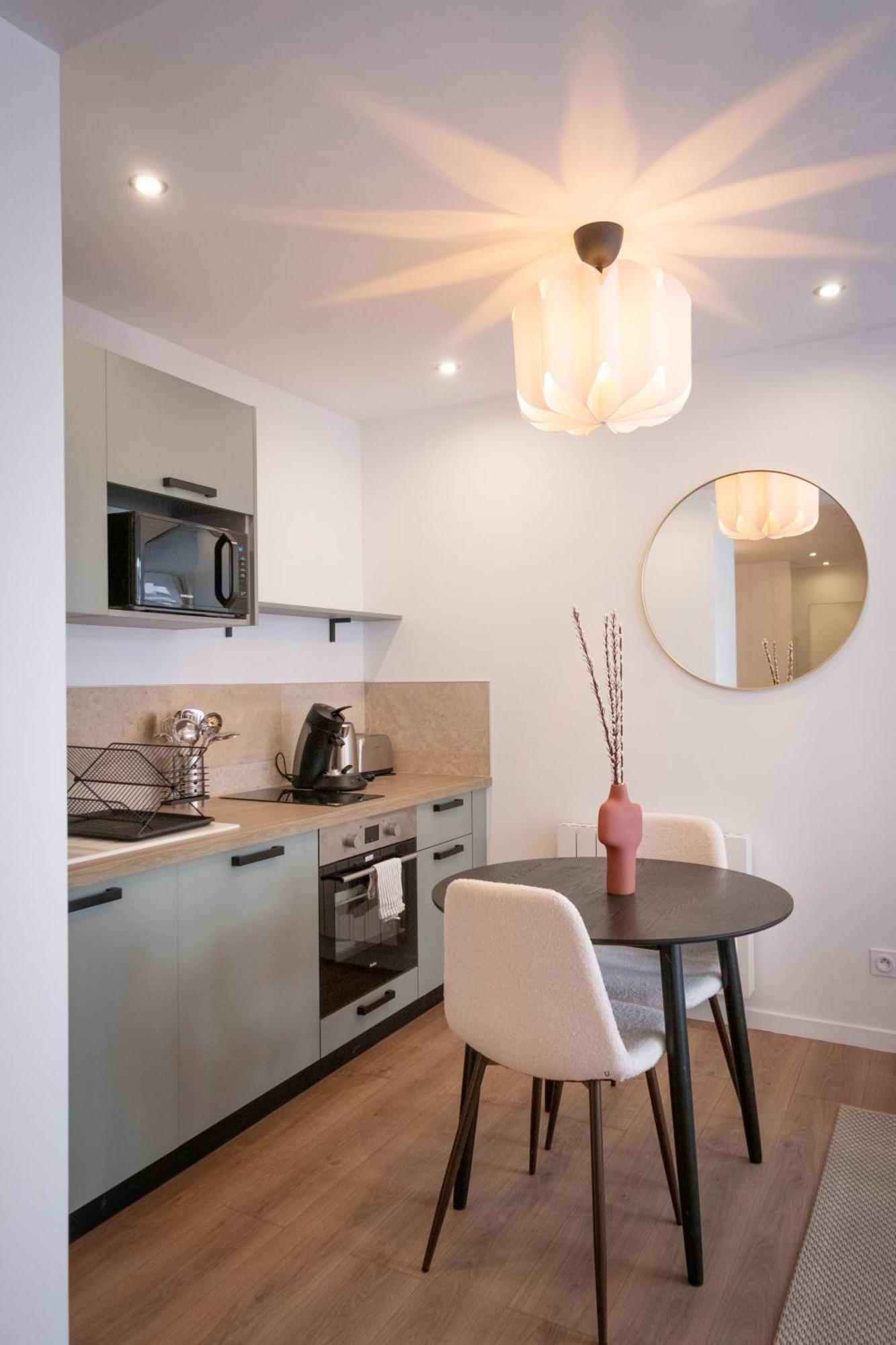 Апартаменты Bibemus Casa Maja - Baignoire Balneo - Parking - Terrasse Сент-Этьен Экстерьер фото