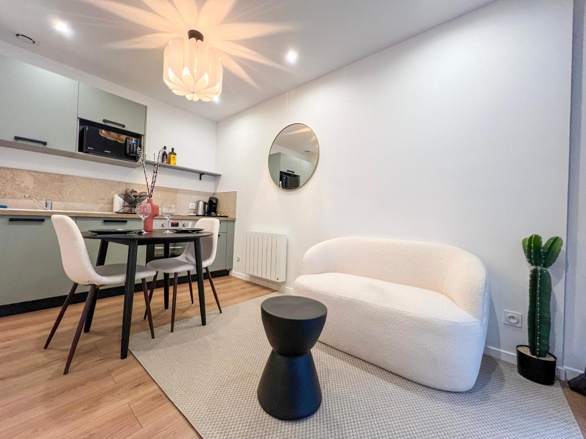 Апартаменты Bibemus Casa Maja - Baignoire Balneo - Parking - Terrasse Сент-Этьен Экстерьер фото