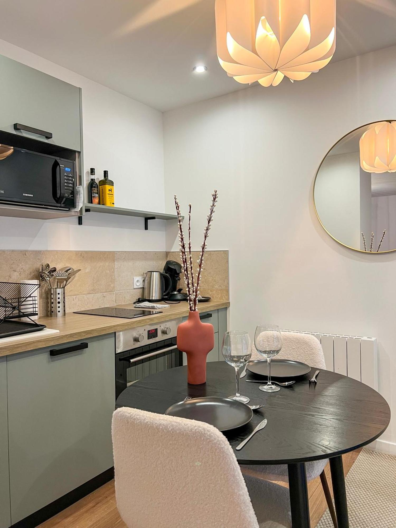 Апартаменты Bibemus Casa Maja - Baignoire Balneo - Parking - Terrasse Сент-Этьен Экстерьер фото